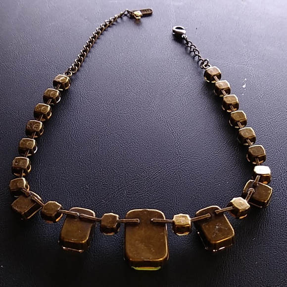 Rectangular/Round SWAROVSKI Crystal NECKLACE - Picture 3 of 4